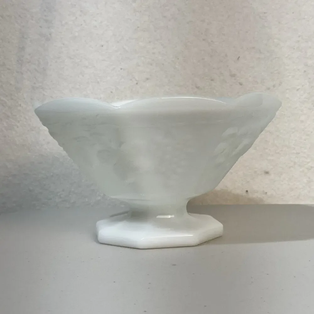 Anchor Hocking Harvest Grapevine White Milk Glass Compote Footed Pedestal Bowl